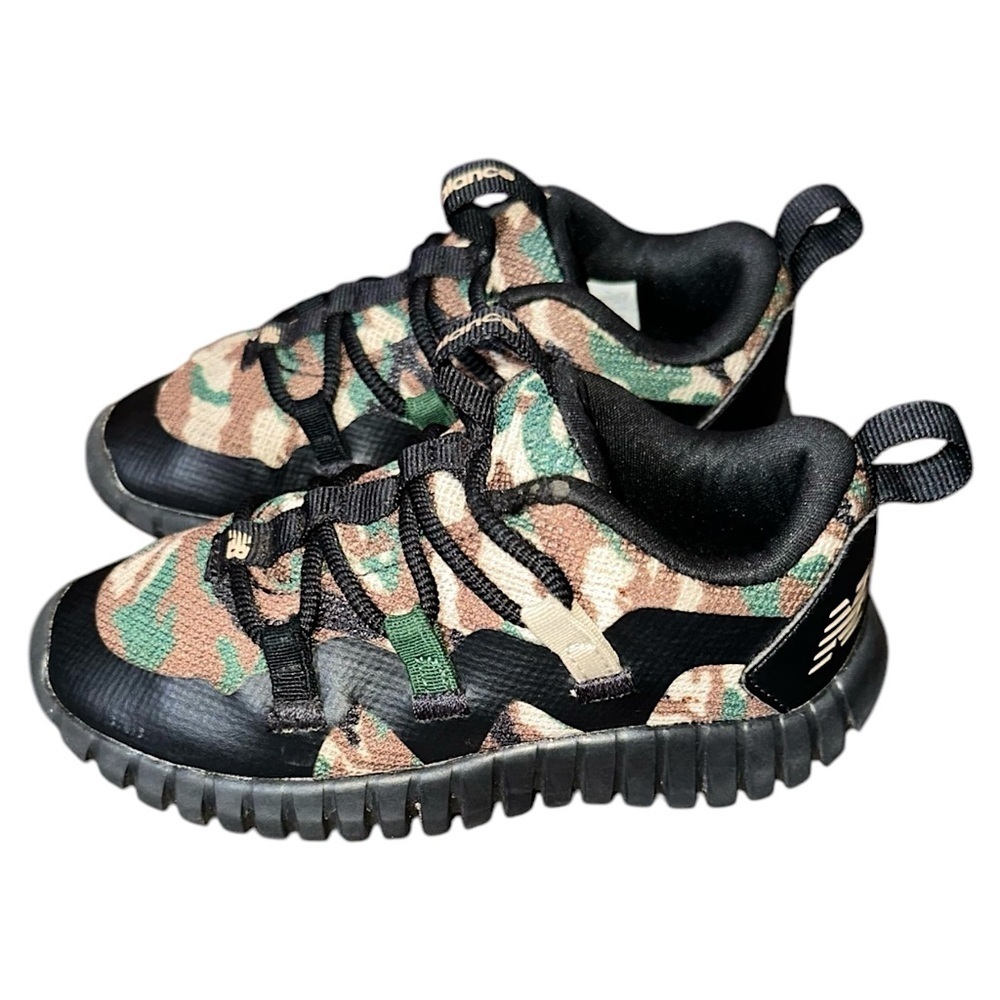 New Balance NB Playgruv Kids Camo Bungee Running Sneaker Athletic Shoes Sz 8